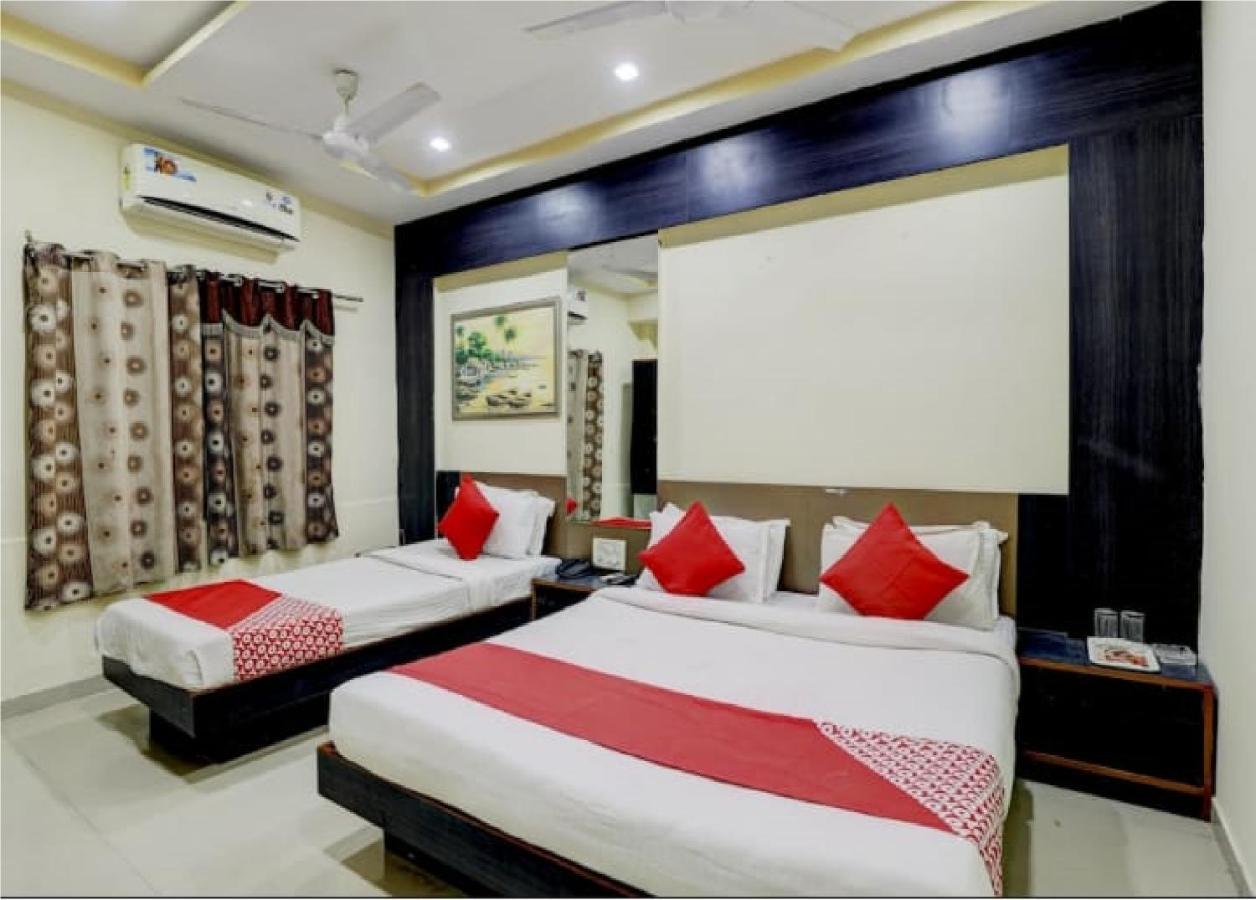 Hotel Krishna Palace Ahmedabad Eksteriør bilde