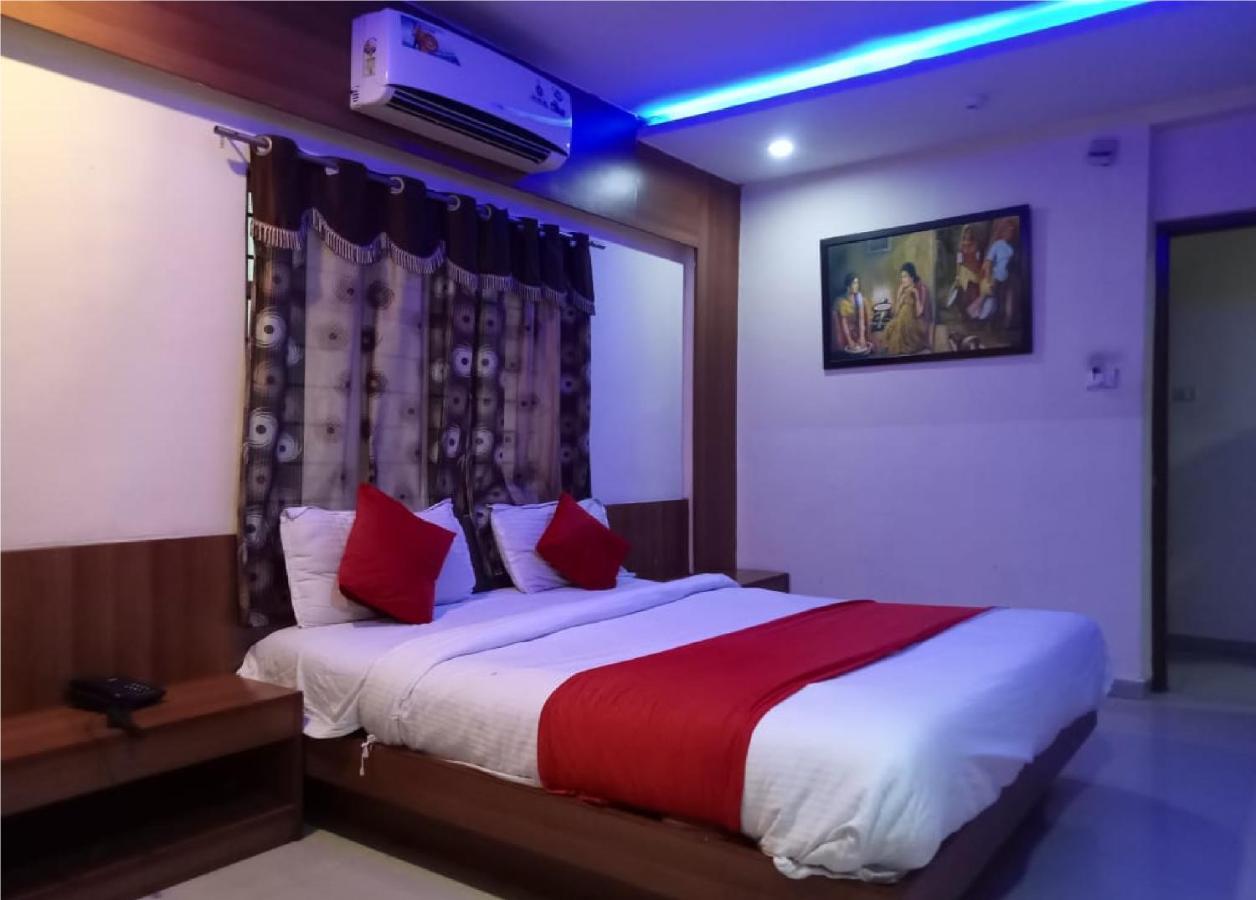 Hotel Krishna Palace Ahmedabad Eksteriør bilde
