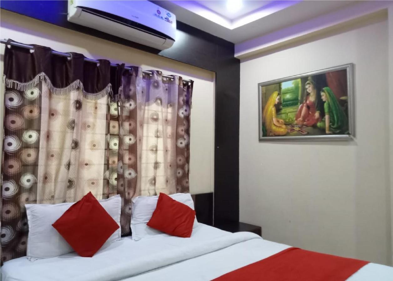 Hotel Krishna Palace Ahmedabad Eksteriør bilde