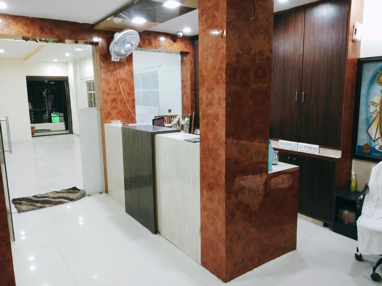 Hotel Krishna Palace Ahmedabad Eksteriør bilde